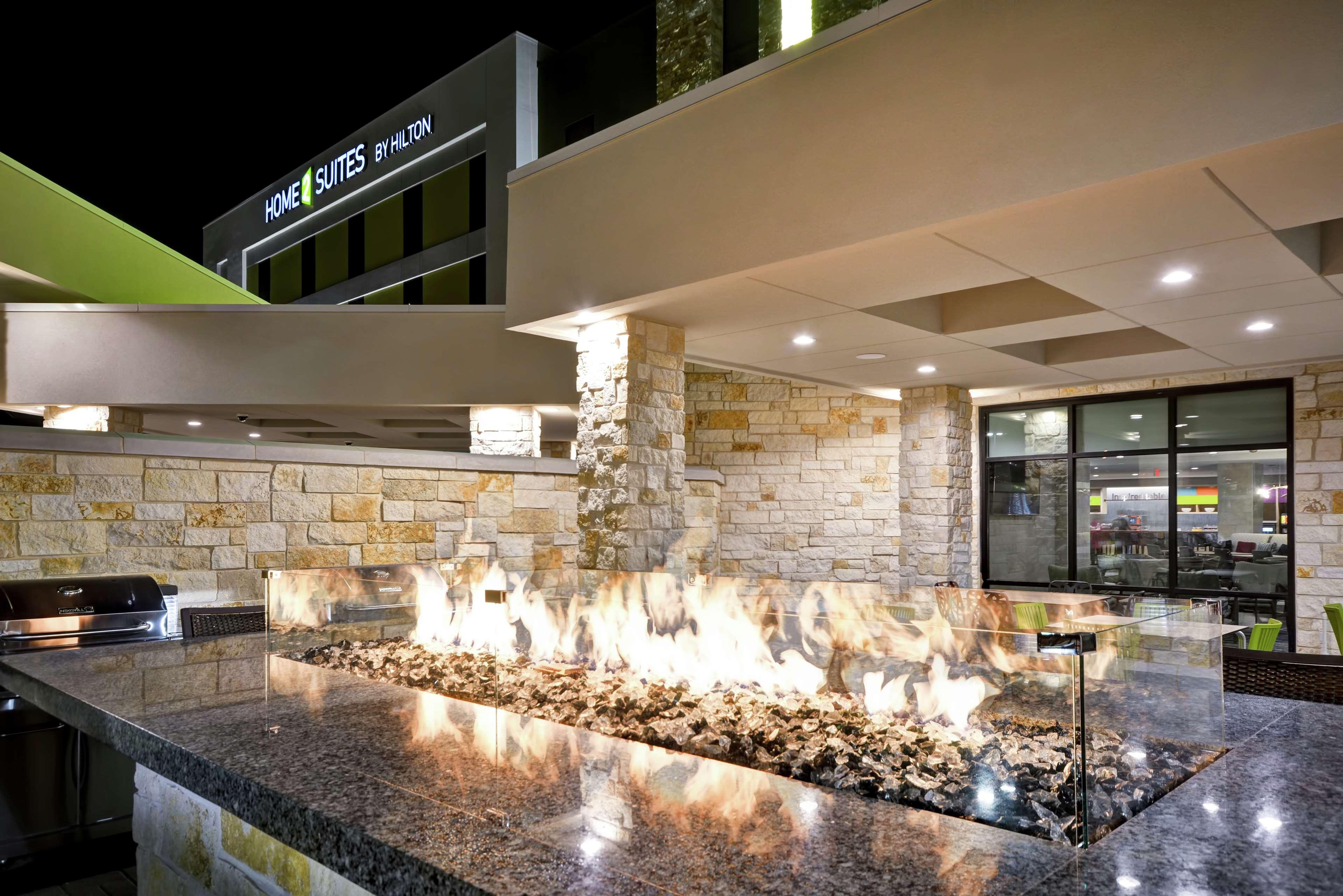 Home2 Suites Plano Legacy West Exterior foto